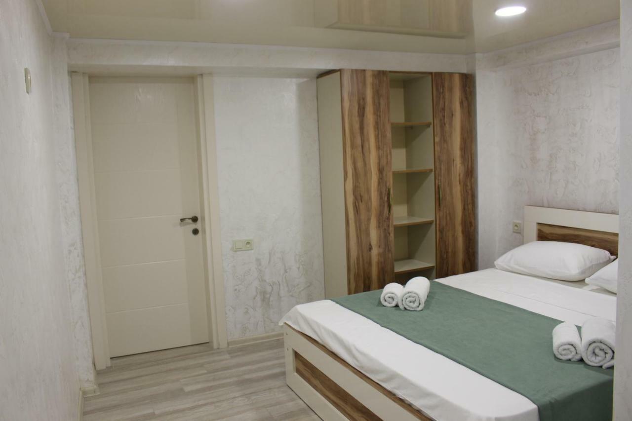 Greenview Guesthouse Batumi Ngoại thất bức ảnh