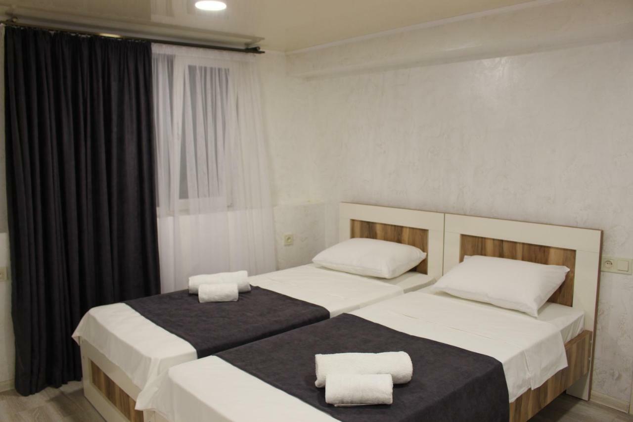 Greenview Guesthouse Batumi Ngoại thất bức ảnh