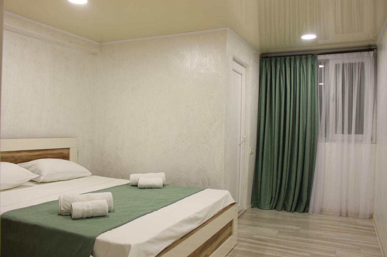 Greenview Guesthouse Batumi Ngoại thất bức ảnh